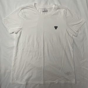 Aritzia white tshirt size M